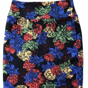 Small Lularoe Cassie Pencil Skirt